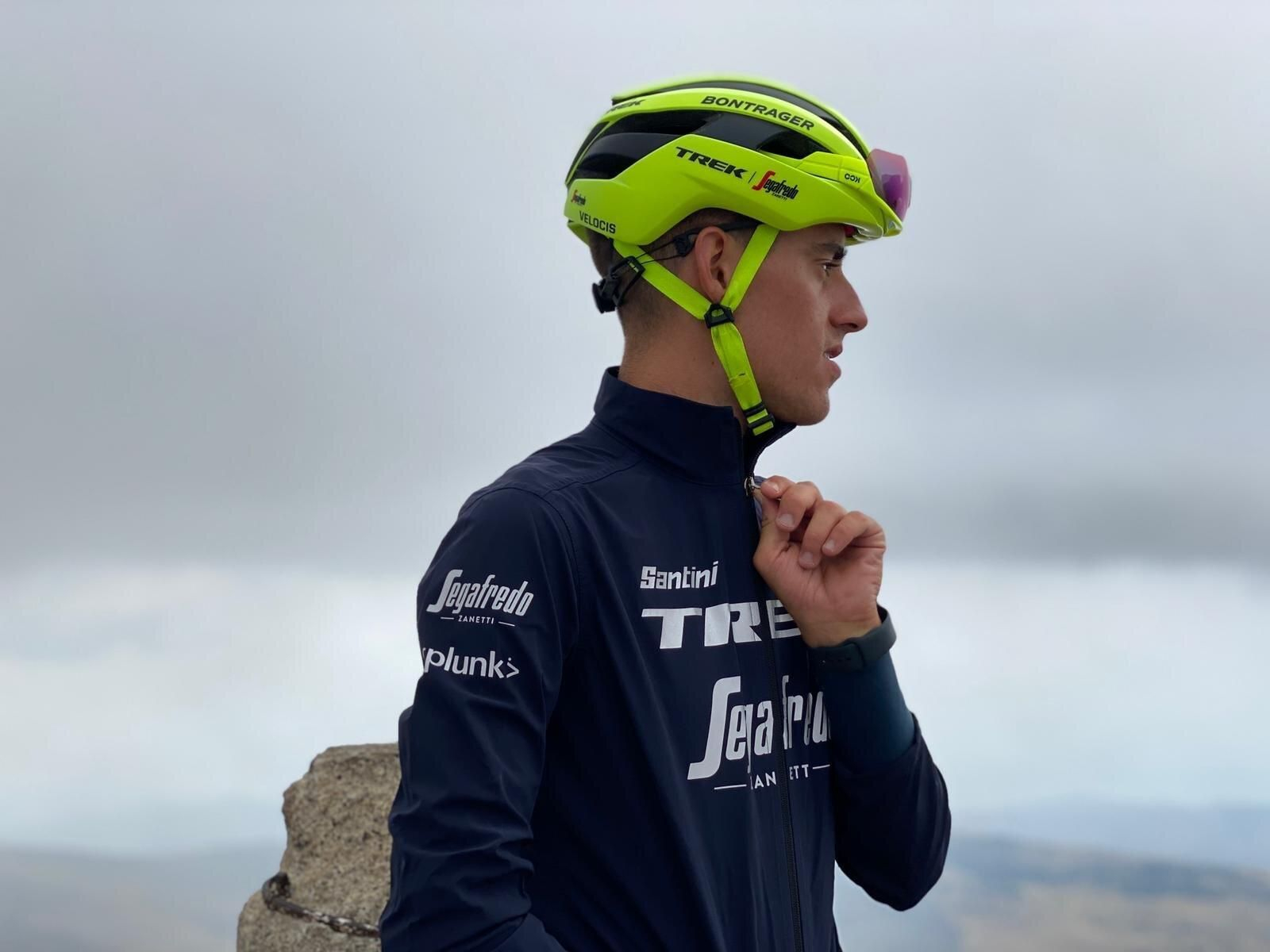 Juanpe López, ciclista del Trek, durante uno de sus entrenamientos previos al inicio de la Vuelta a España.
