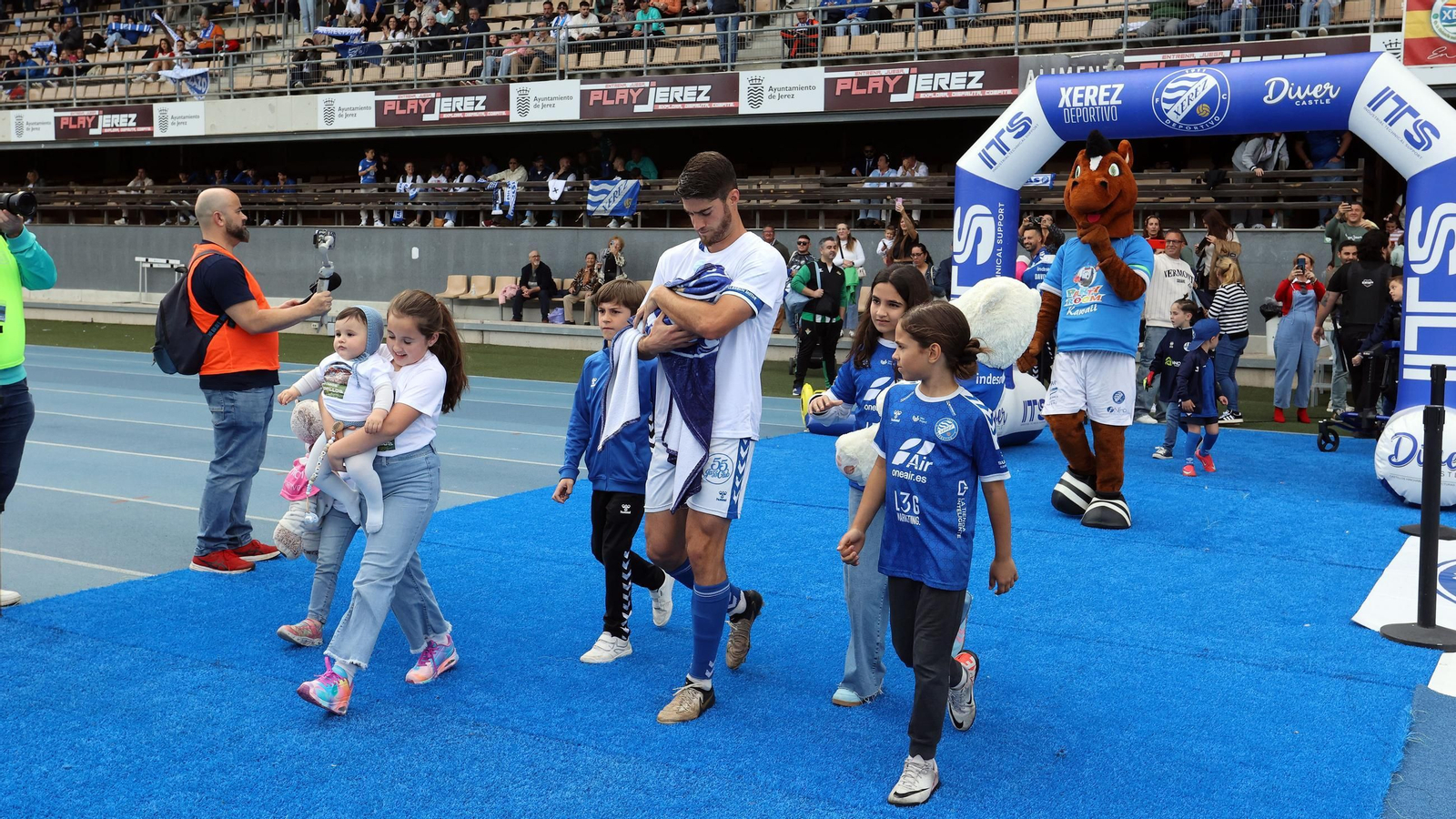 Imágenes del Xerez DFC contra San Fernando CD en Chapín