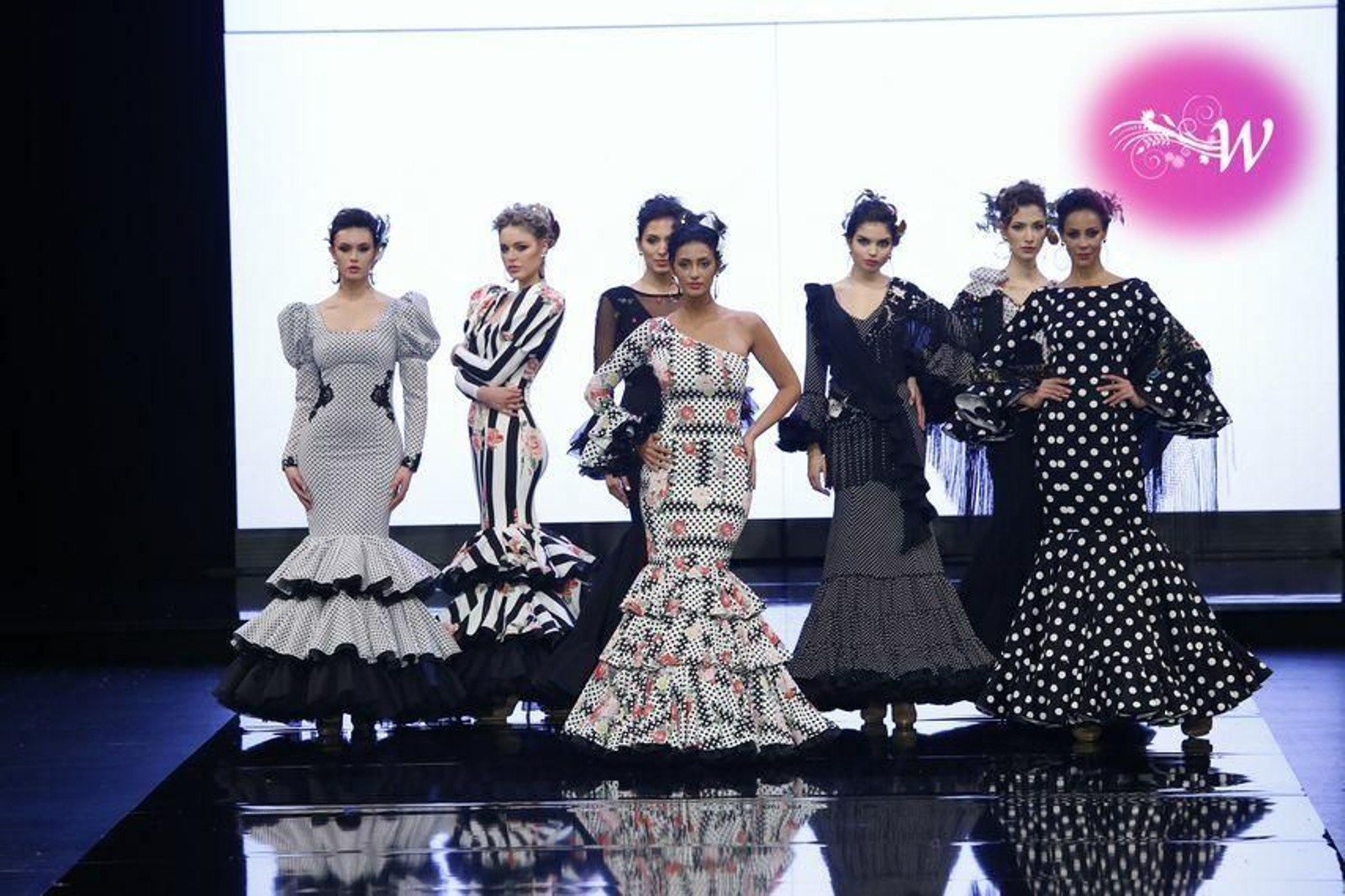 Yolanda Moda Flamenca soprende con 'Firmamento', así es su nueva colección para Simof 2020