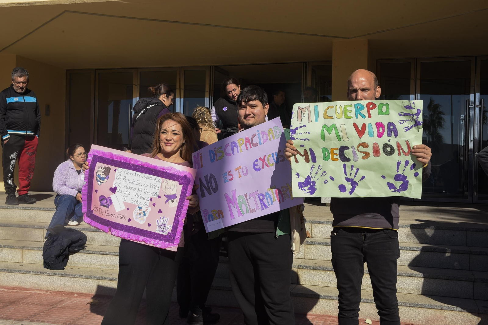 Marcha en La Línea por el 25-N, Día Internacional de la Eliminación de la Violencia contra la Mujer