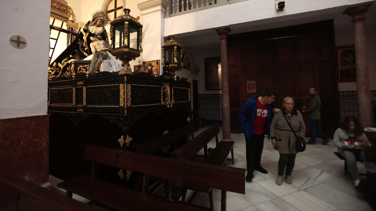Los Preparativos de la Semana Santa en La Línea
