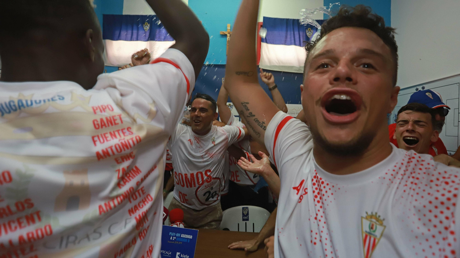 Las mejores fotos de la celebración del ascenso del Algeciras en Socuéllamos