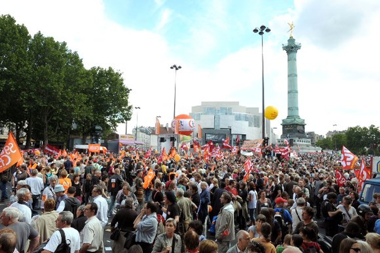 Medio millón de franceses se manifiestan por la reforma de las pensiones
