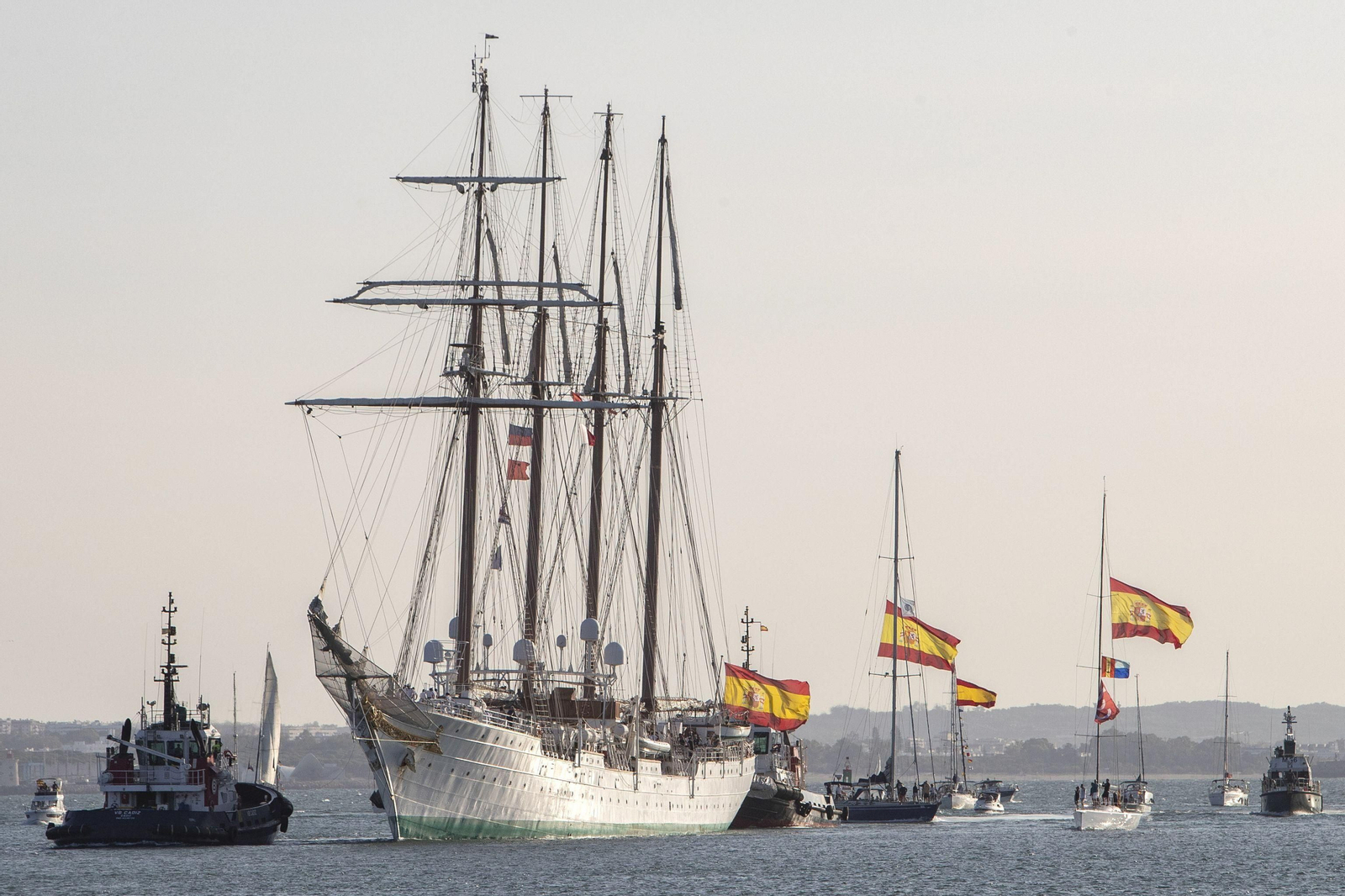 Armada: Las mejores imágenes de la llegada del 'Juan Sebastián de Elcano' a Cádiz Armada: Las mejores imágenes de la llegada del 'Juan Sebastián de Elcano' a Cádiz