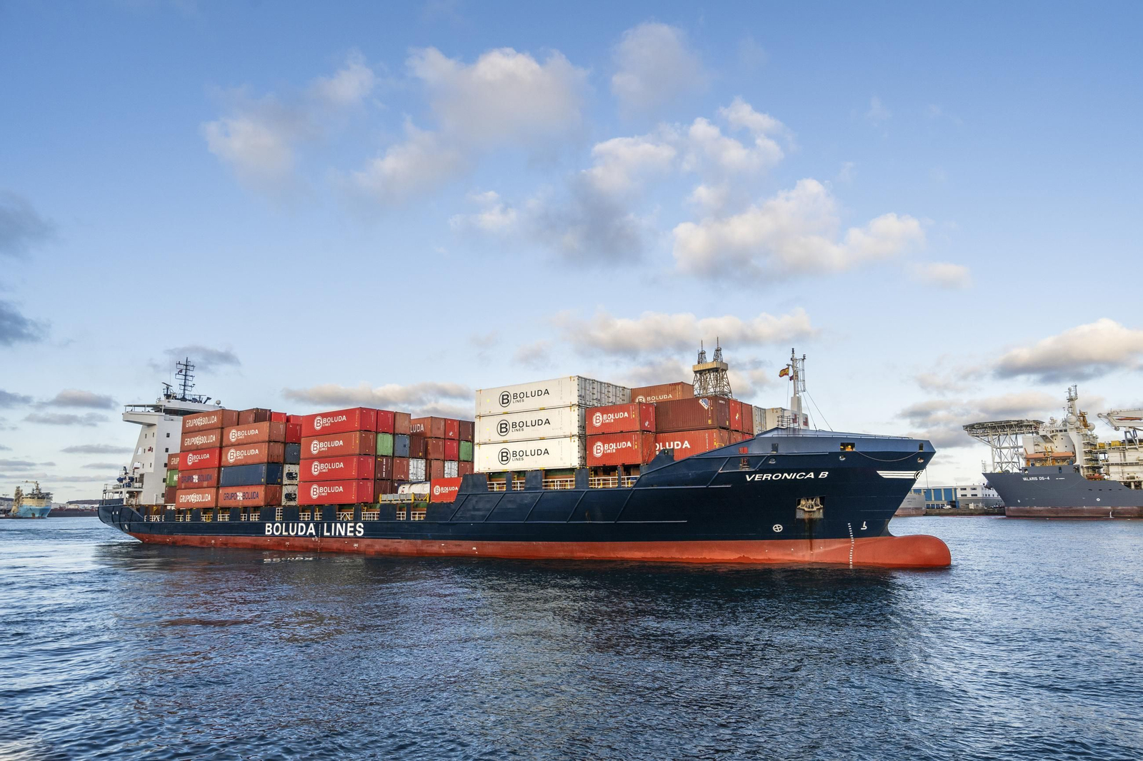 El portacontenedores Verónica B, que realiza el trayecto entre Cádiz y Canarias