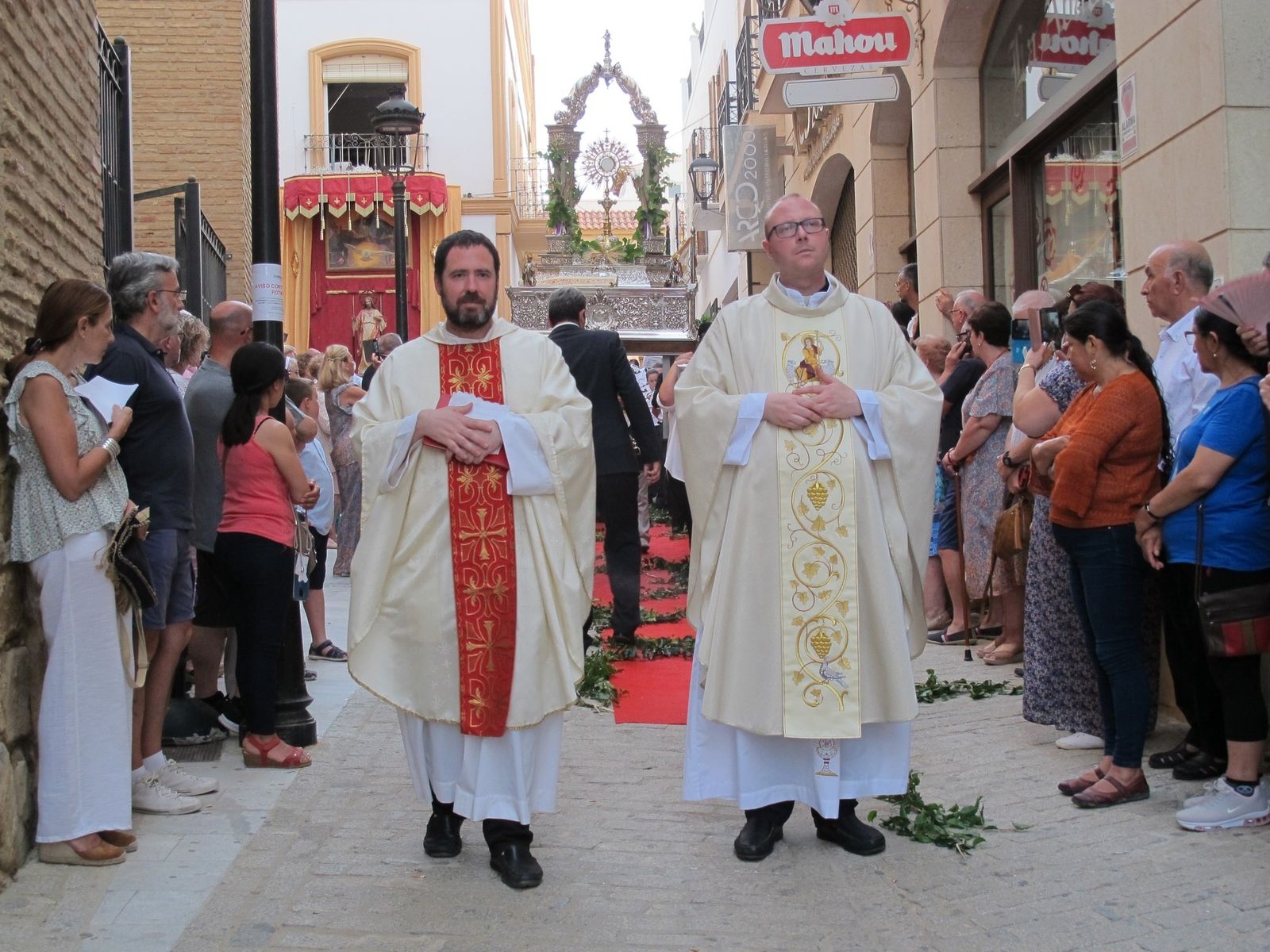 La procesión del Corpus Christi de Vera, en imágenes