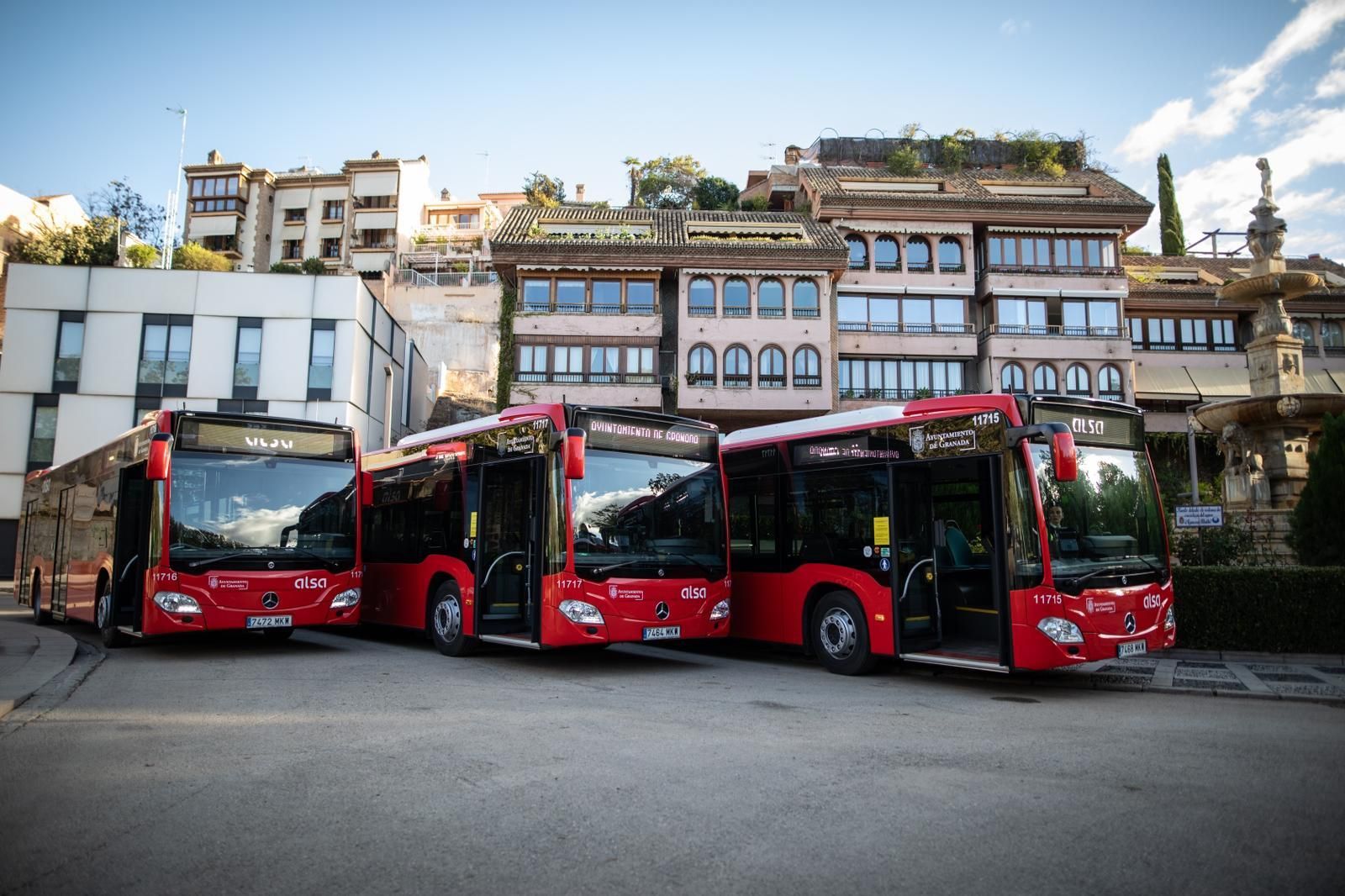 Presentación de los nuevos autobuses.