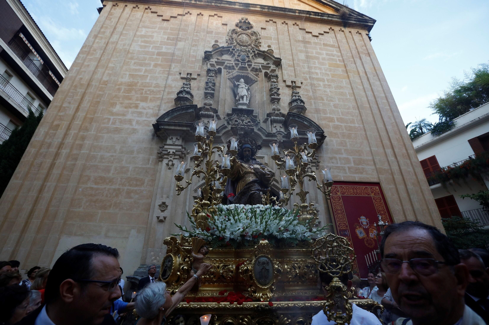 La procesión del Sagrado Corazón de Jesús en Córdoba, en imágenes