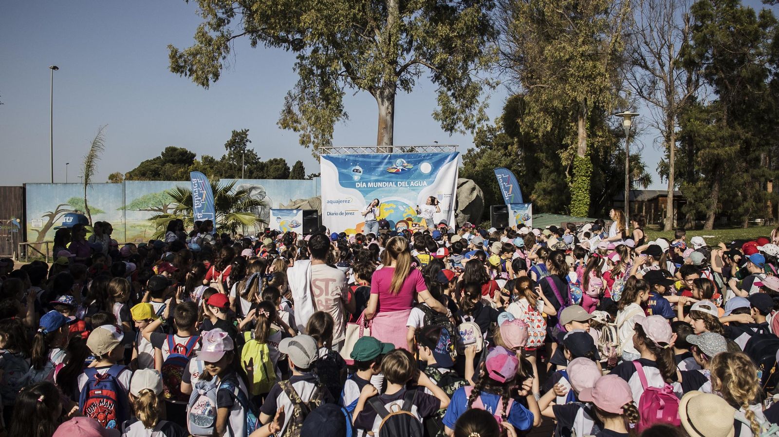 Escolares de Jerez celebran el Día Mundial del Agua en el Zoo