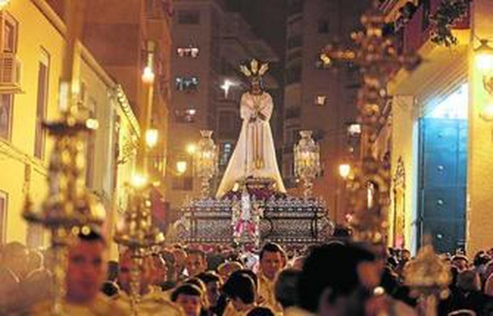 El Cautivo, por las calles de Málaga.