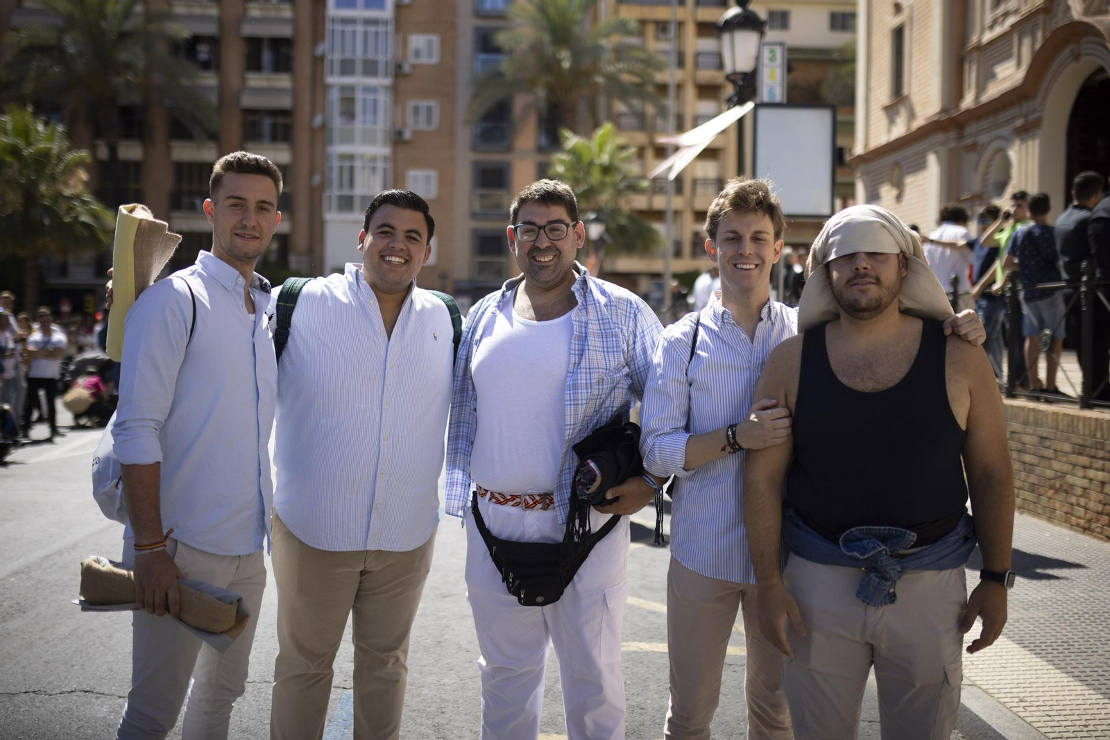 Imágenes de la salida extraordinaria de La Borriquita por las calles de Huelva