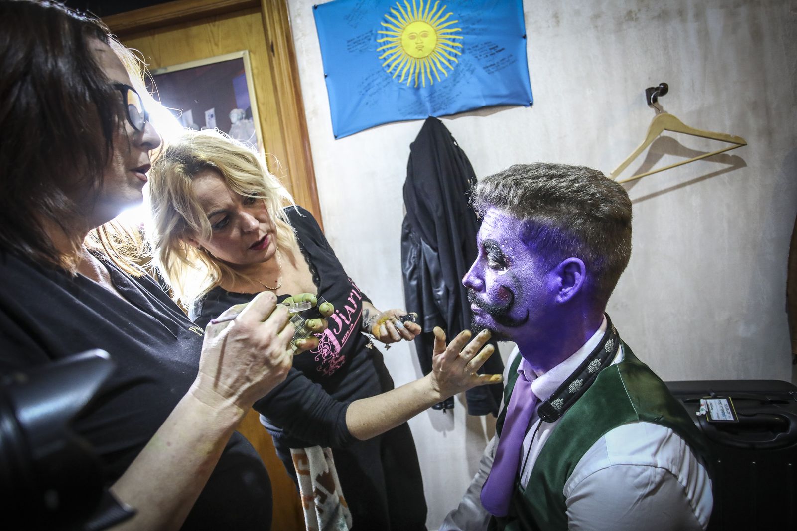 Las imágenes de la preparación de la comparsa 'La canción de la laguna'