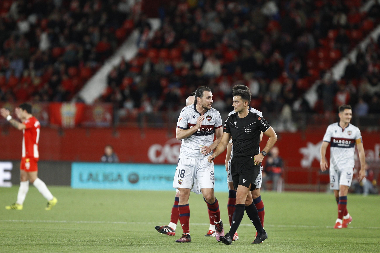 Las mejores imágenes del partido U.D. Almería-Levante U.D.