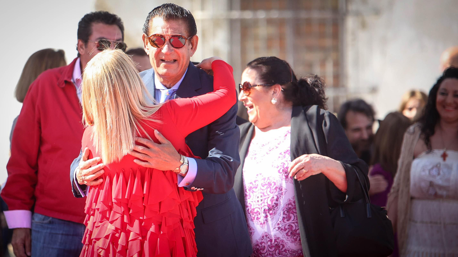 Toda la familia de Lola Flores y muchos famosos en Jerez en la inauguración de su Centro Cultural Toda la familia de Lola Flores y muchos famosos en Jerez en la inauguración de su Centro Cultural