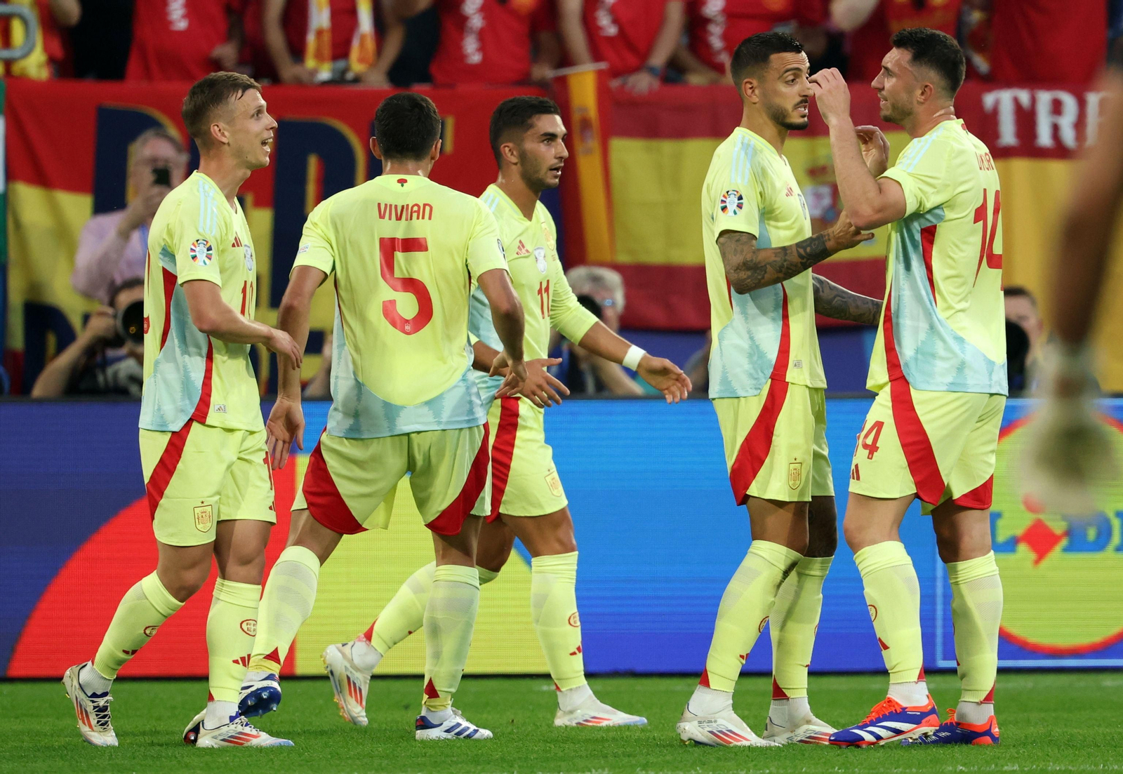 Las fotos del Albania - España