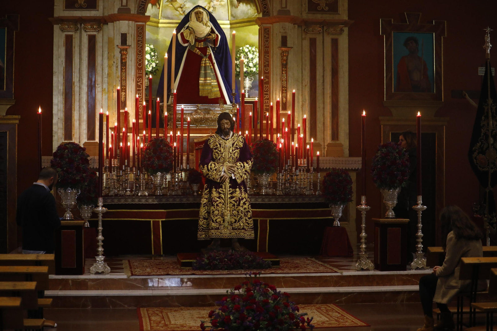El besamanos al Señor de la Redención de Córdoba, en imágenes