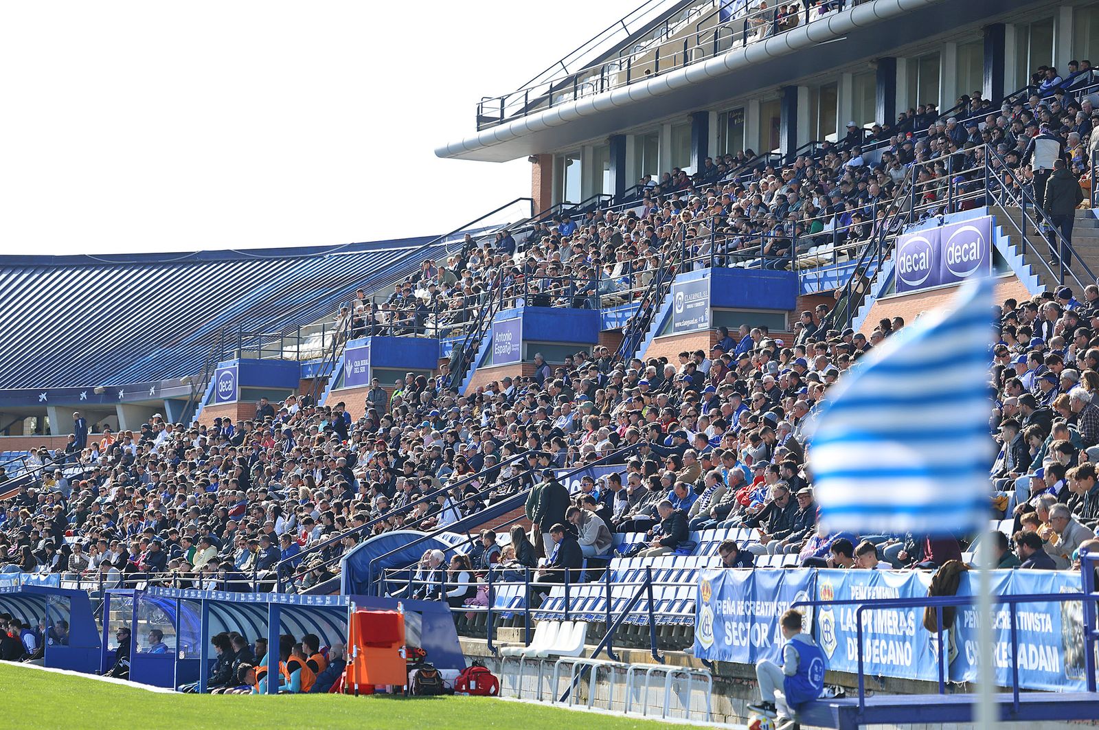 Búscate en las gradas del Nuevo Colombino en el Recre-Yeclano