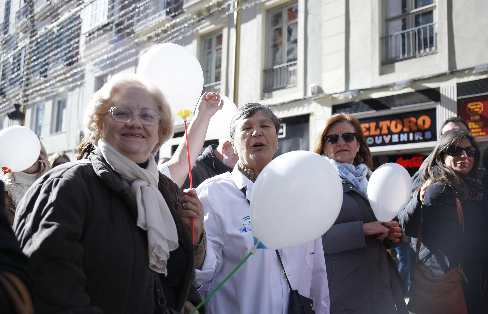 La marea blanca, en Málaga