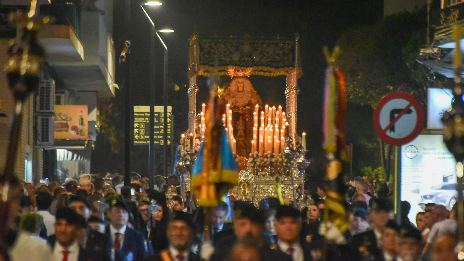 La Magna Mariana de Algeciras por la calle Convento, en imagenes
