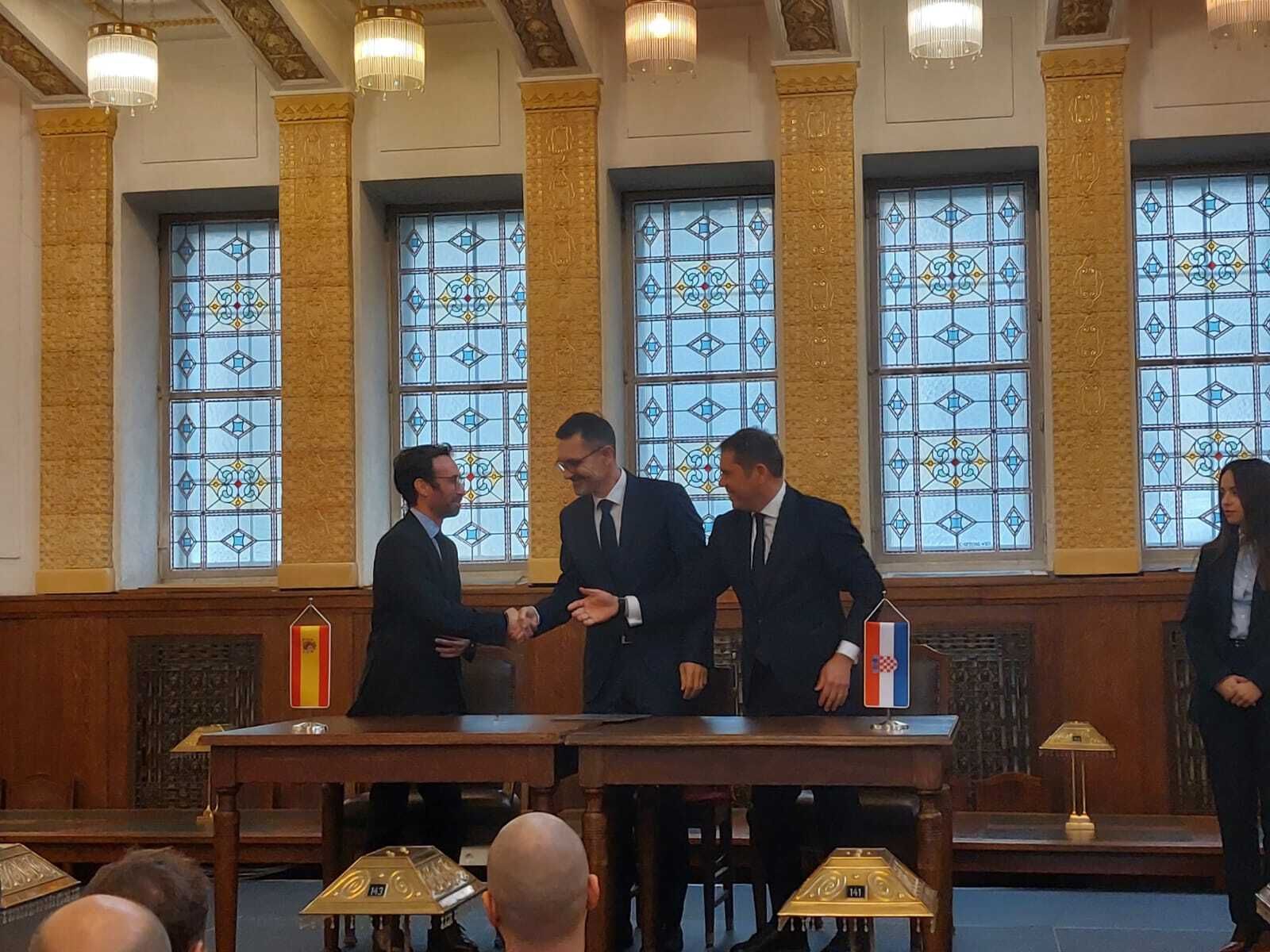 Erik Fernández, Luka Burilović y Gerardo Cuerva