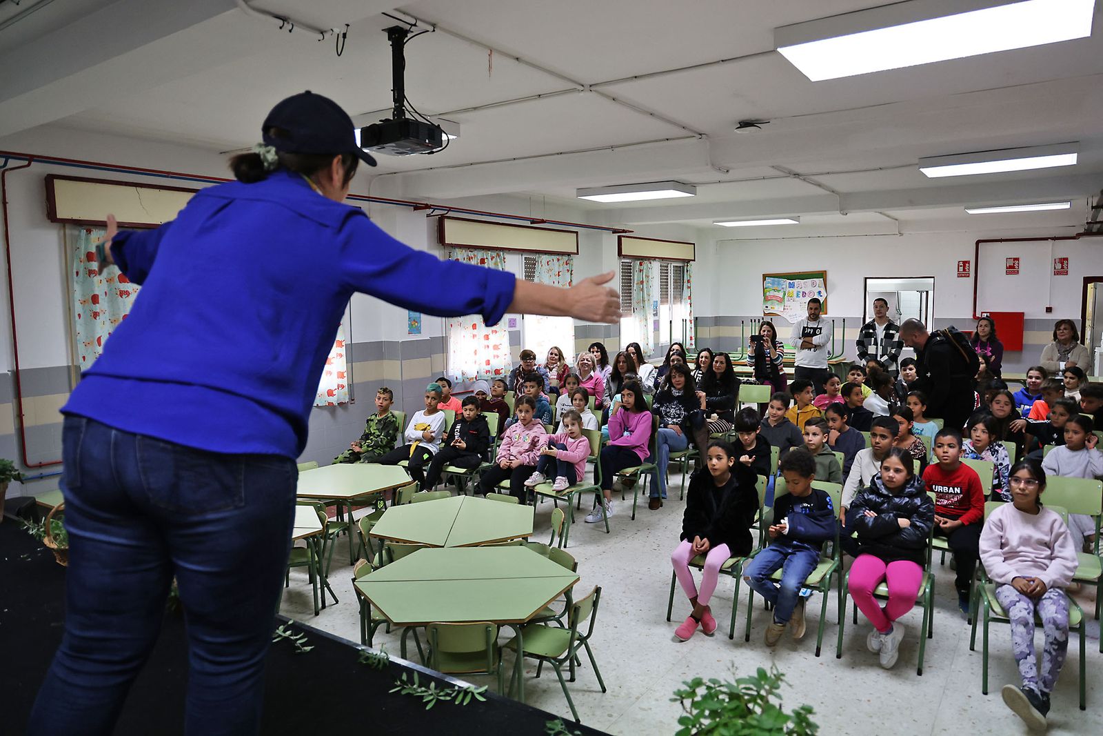 Imágenes del Día del Pueblo Gitano Andaluz. En el CEIP Andalucía..
