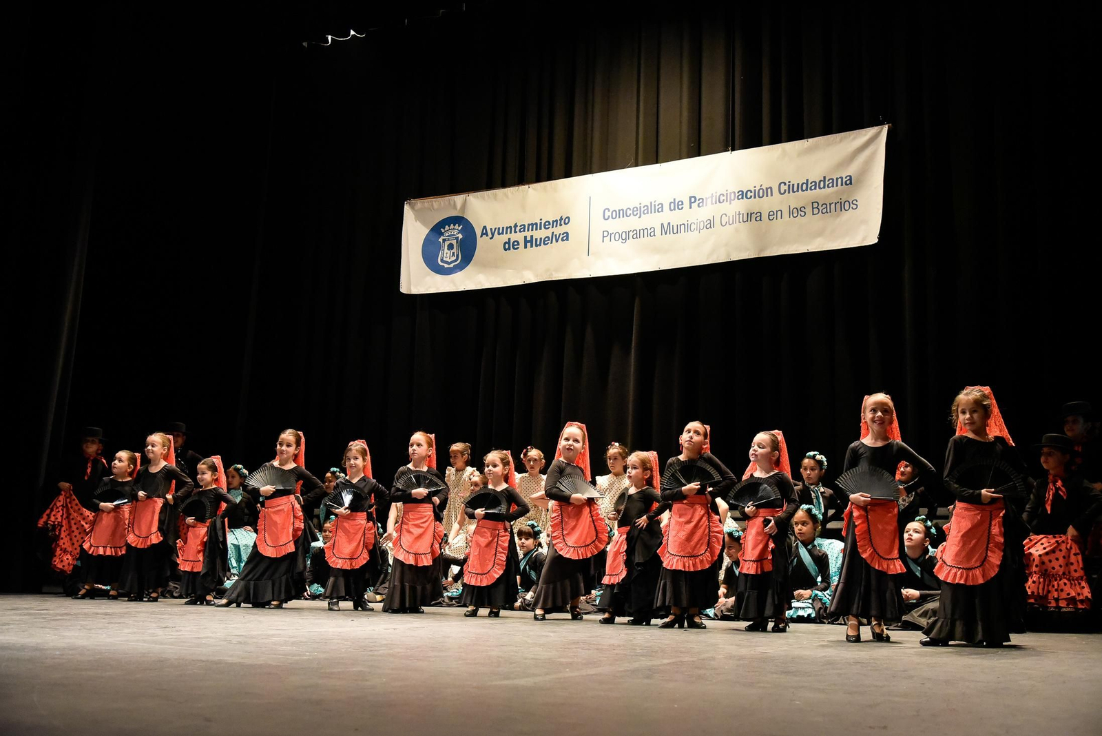 Imágenes de las actividades fin de curso en Cultura en los Barrios