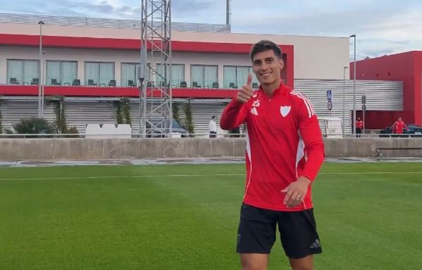 Federico Gattoni, en su primer entrenamiento en el Sevilla.