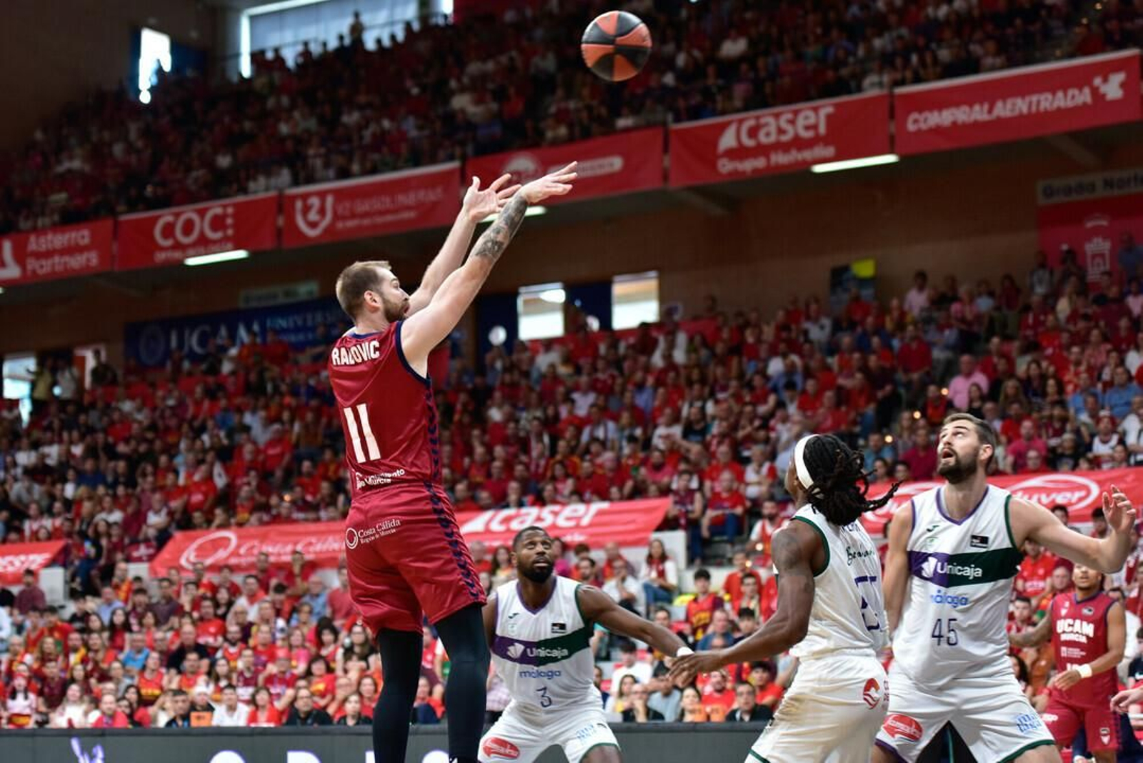 Las fotos del UCAM Murcia - Unicaja, 3º partido de semifinales de la ACB