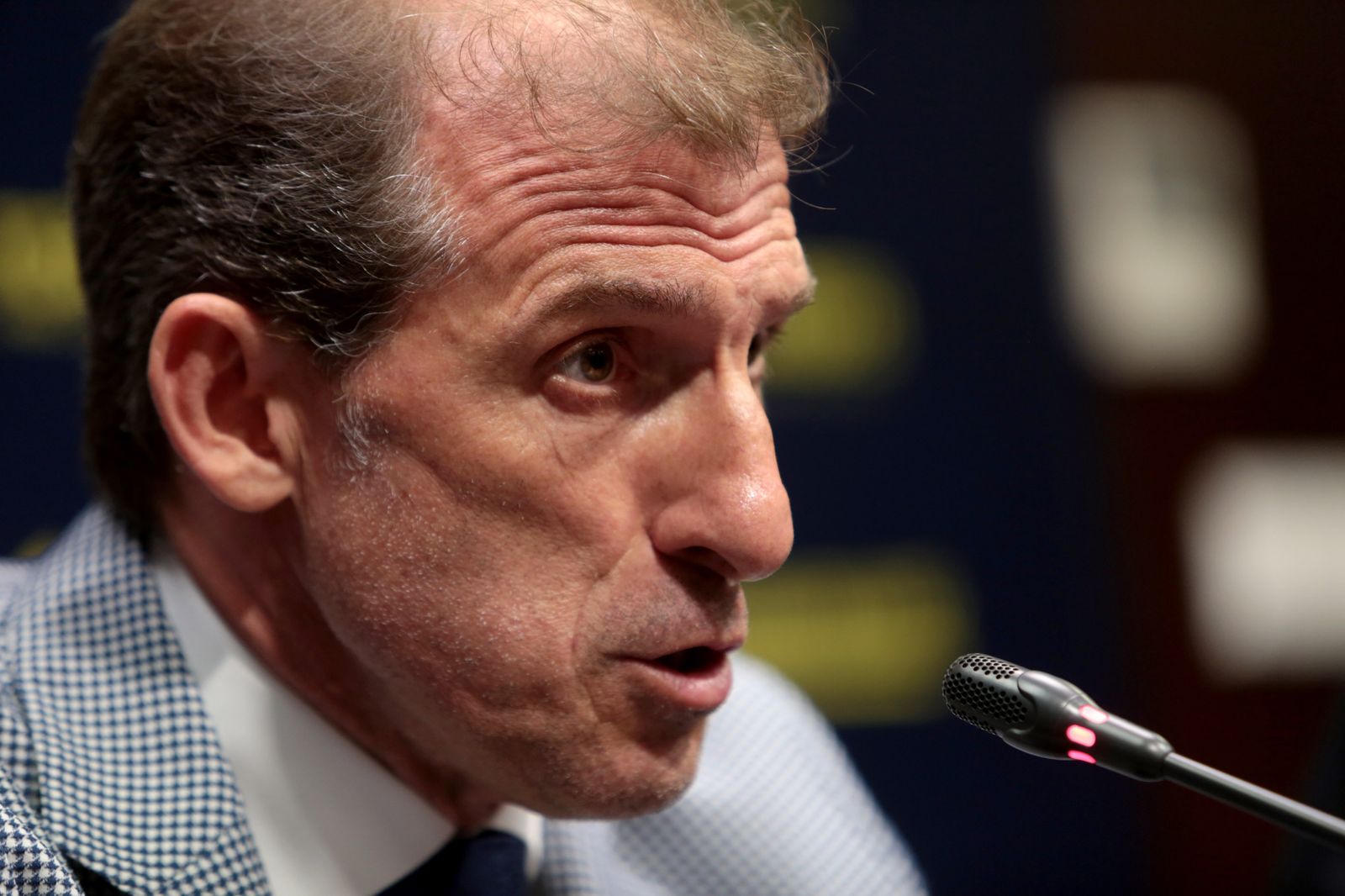 Óscar Arias, durante una presentación con un club anterior.