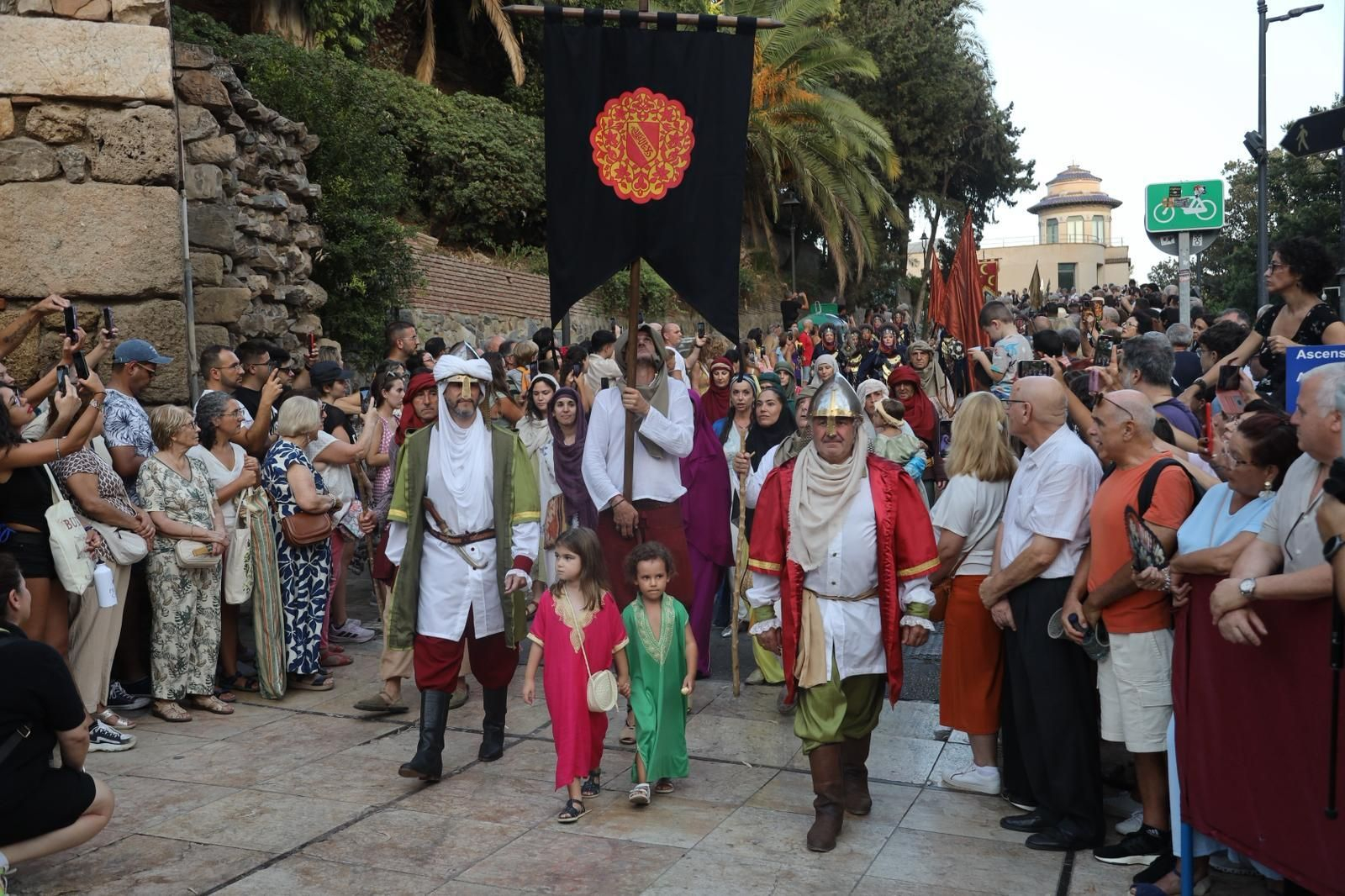 La Cabalgata Histórica de la Feria de Málaga, en imágenes