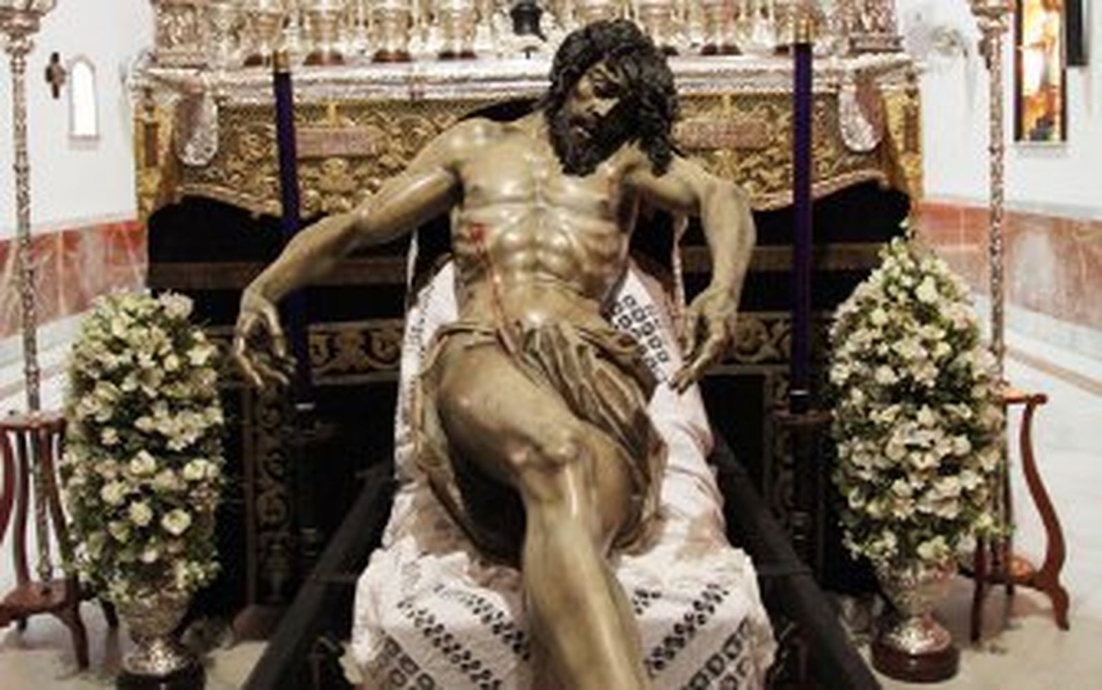 Por vera de la muralla nació la devoción