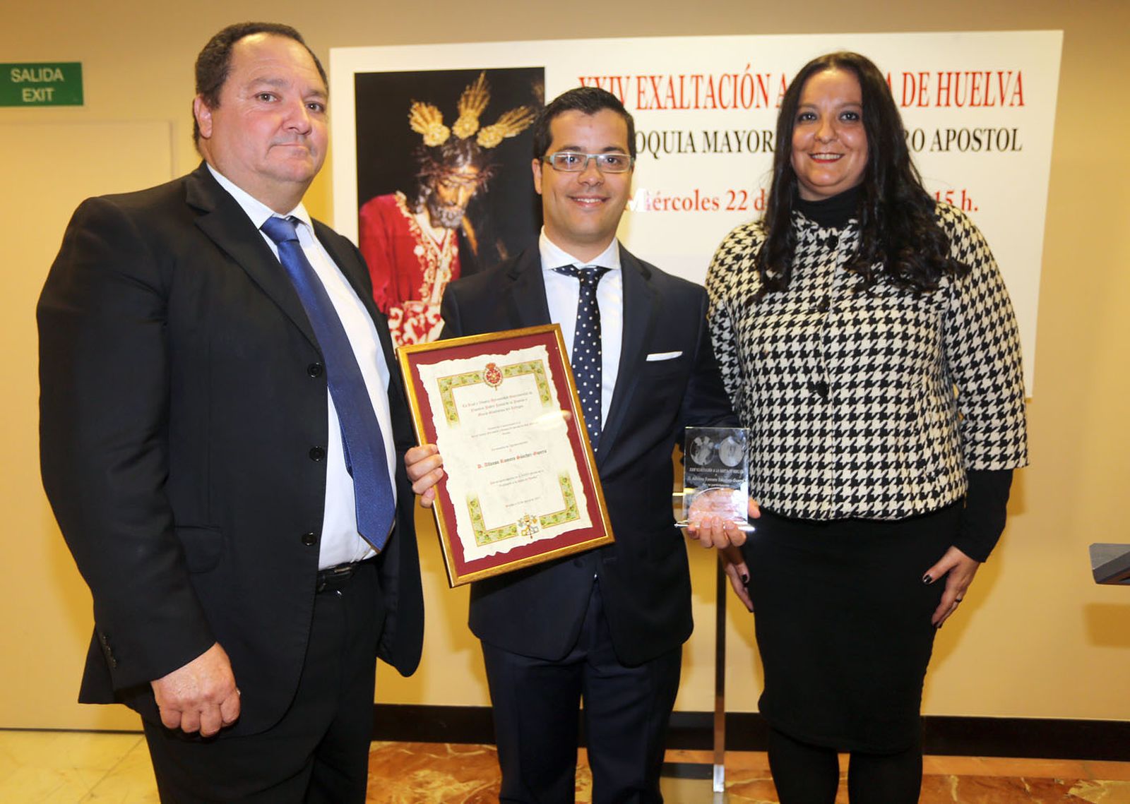 Entrega de recuerdos de la 24ª edición de la Exaltación a la Saeta de Huelva