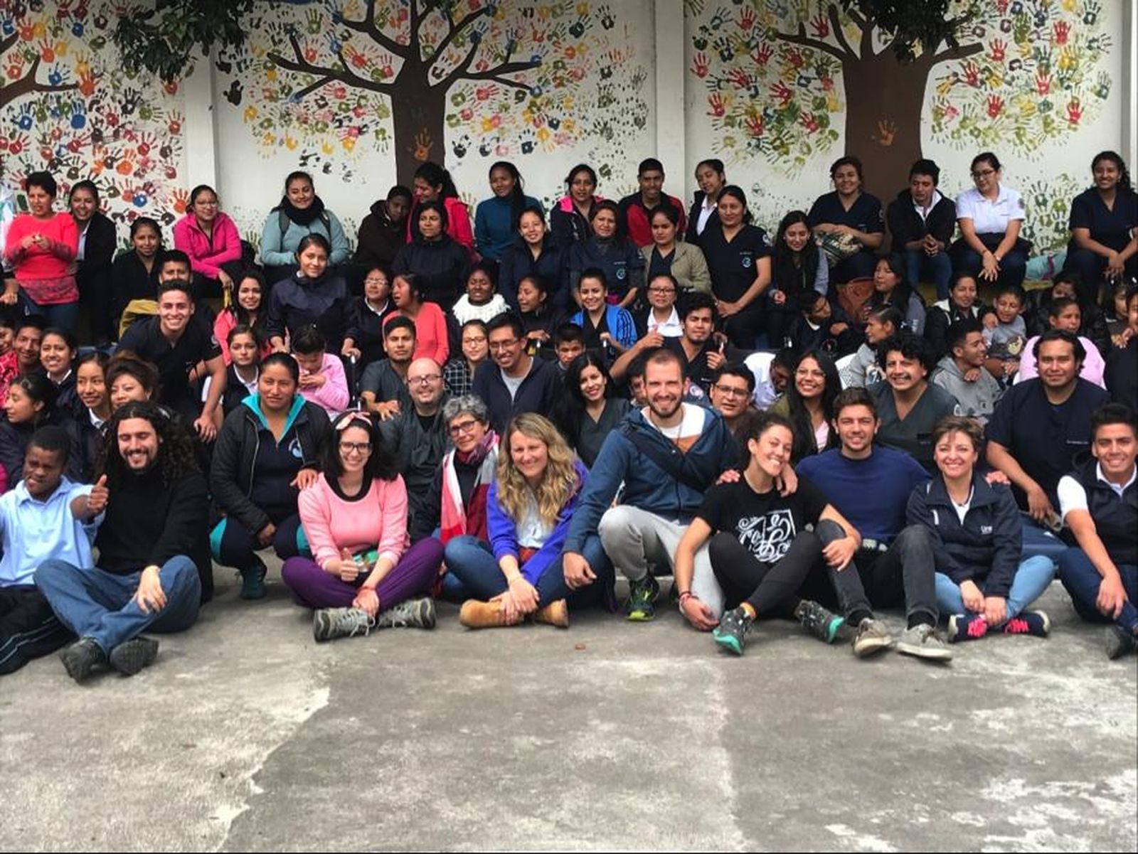 Alumnos de la US y profesionales del sector sanitario que han participado en el proyecto.