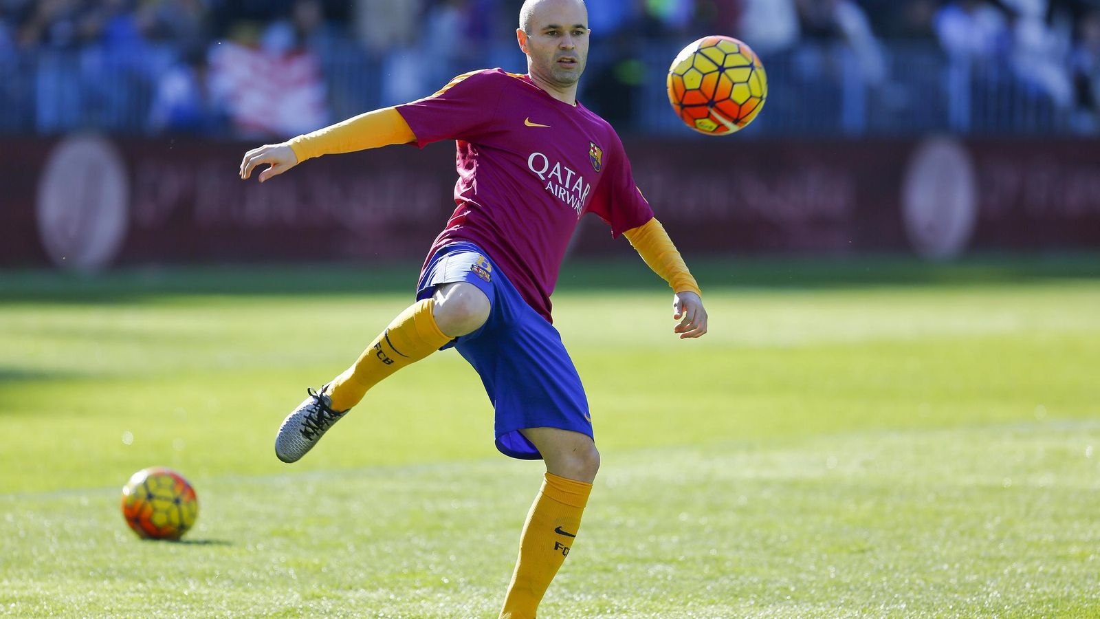 Las fotos de Andrés Iniesta en La Rosaleda con España y el Barcelona Las fotos de Andrés Iniesta en La Rosaleda con España y el Barcelona