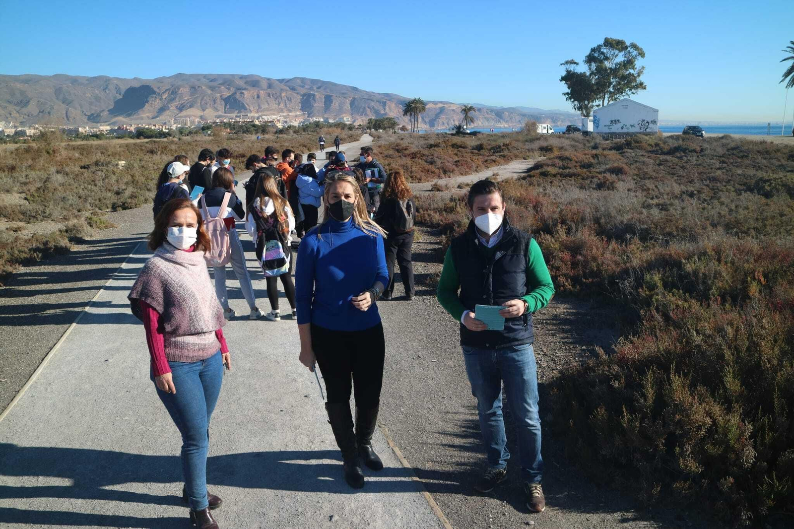 La delegada de Desarrollo Sostenible, Raquel Espín, ha visitado los humedales roqueteros.