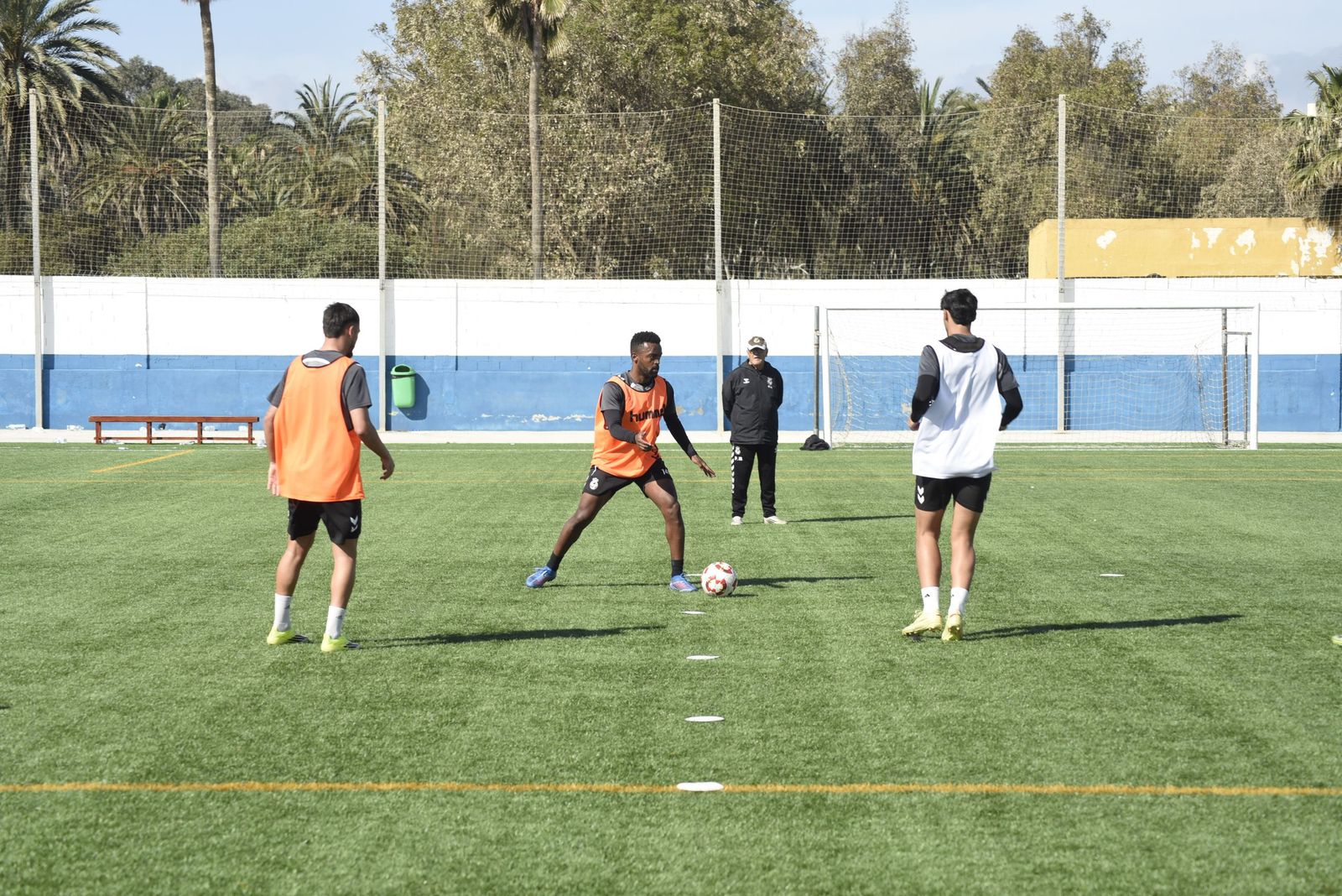 Las fotos del primer entrenamiento de Carlos Guerra y Miguel Angel Rondan al frente de la Balona