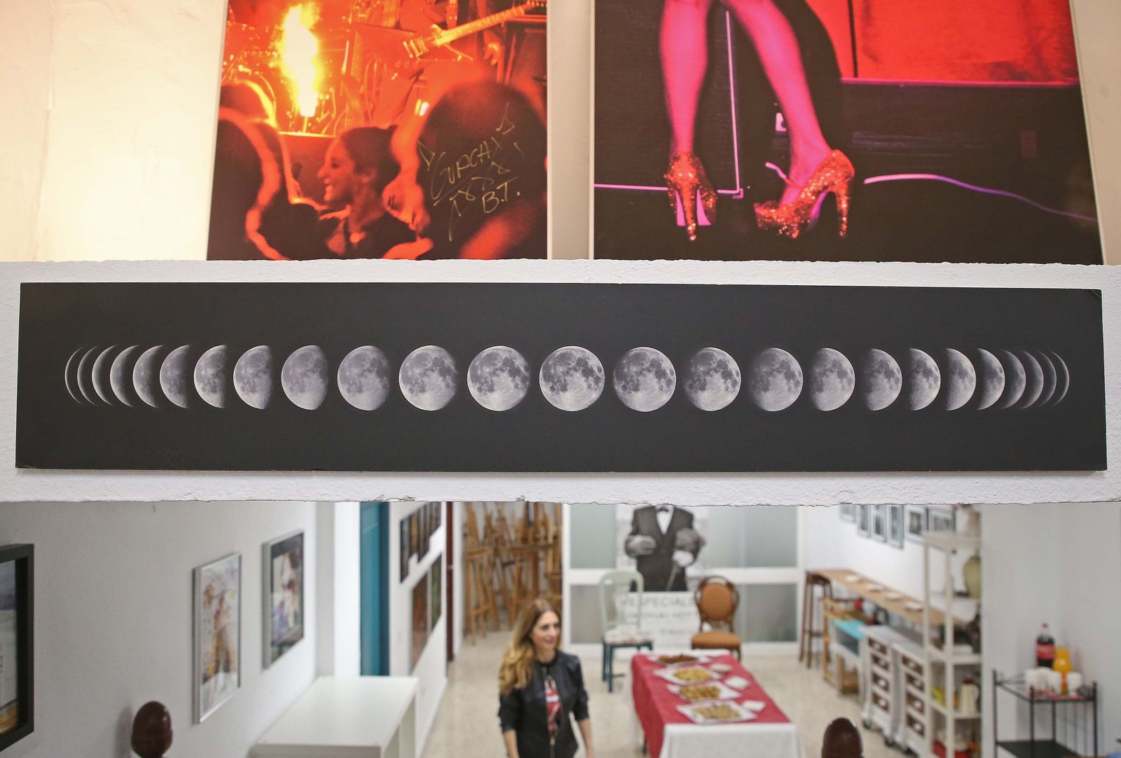 Fotos de la exposición de Tomoyuki Hotta 'Tomo los muros, prende la vida' en Algeciras