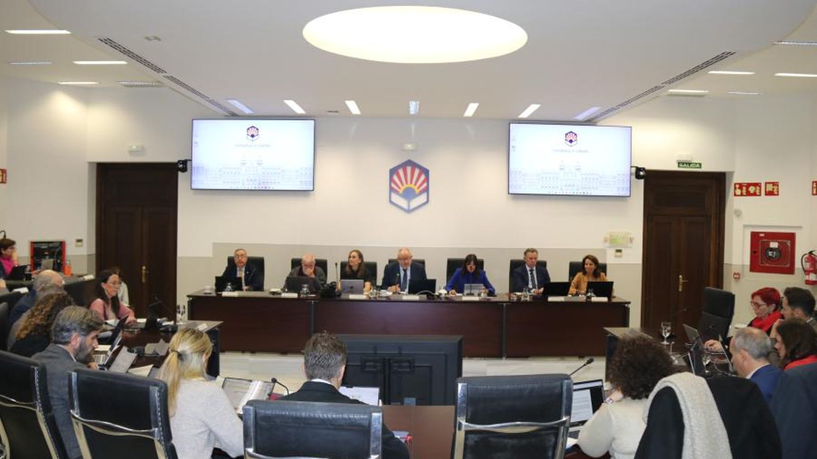 Un momento del consejo de gobierno de la UCO celebrado este viernes.