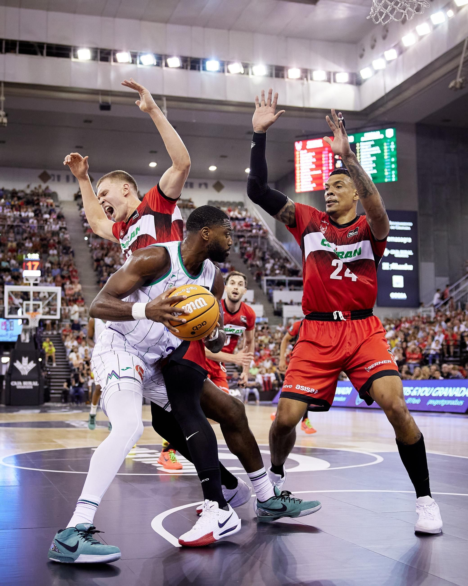 Melvin Ejim, sus cuatro años y seis títulos en Málaga