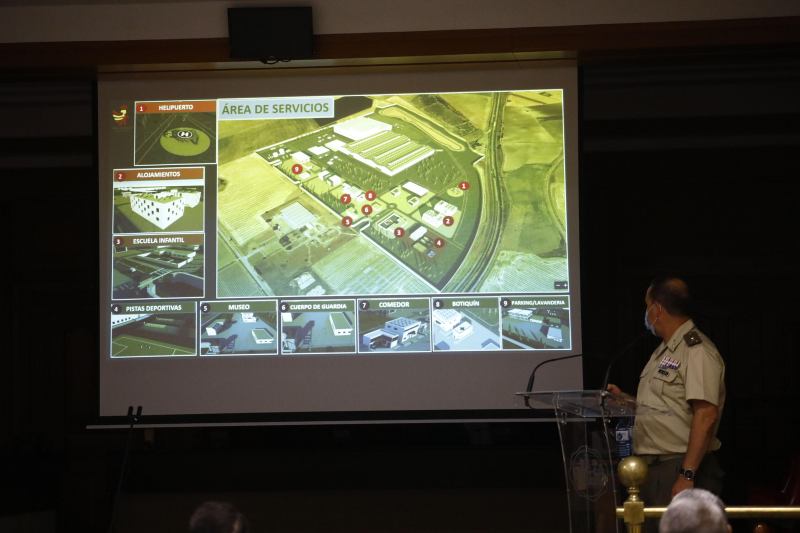 Jornada organizada por Defensa para explicar los detalles de la base.