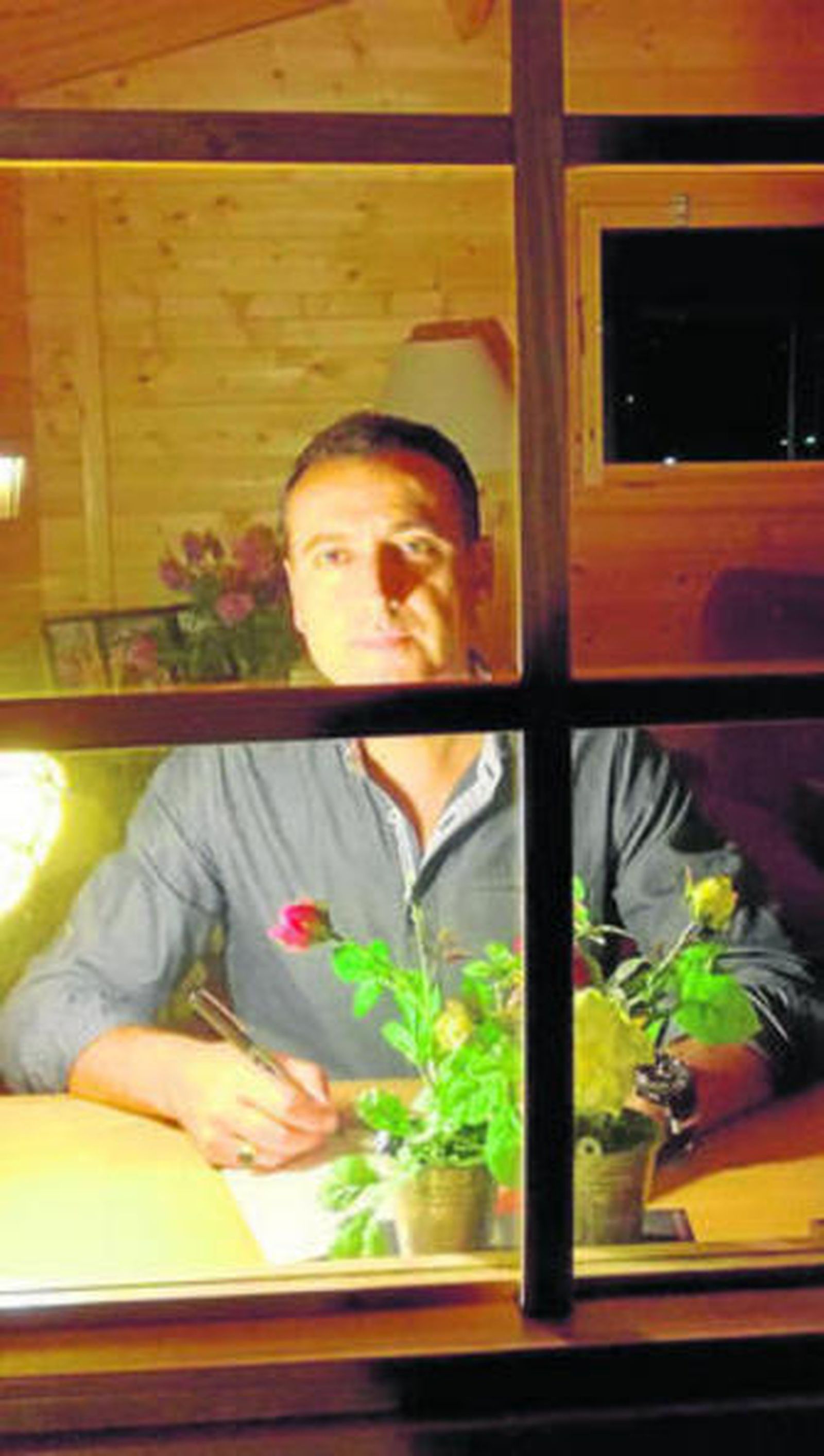 Fernando Martínez López es uno de los mejores escritores actuales.