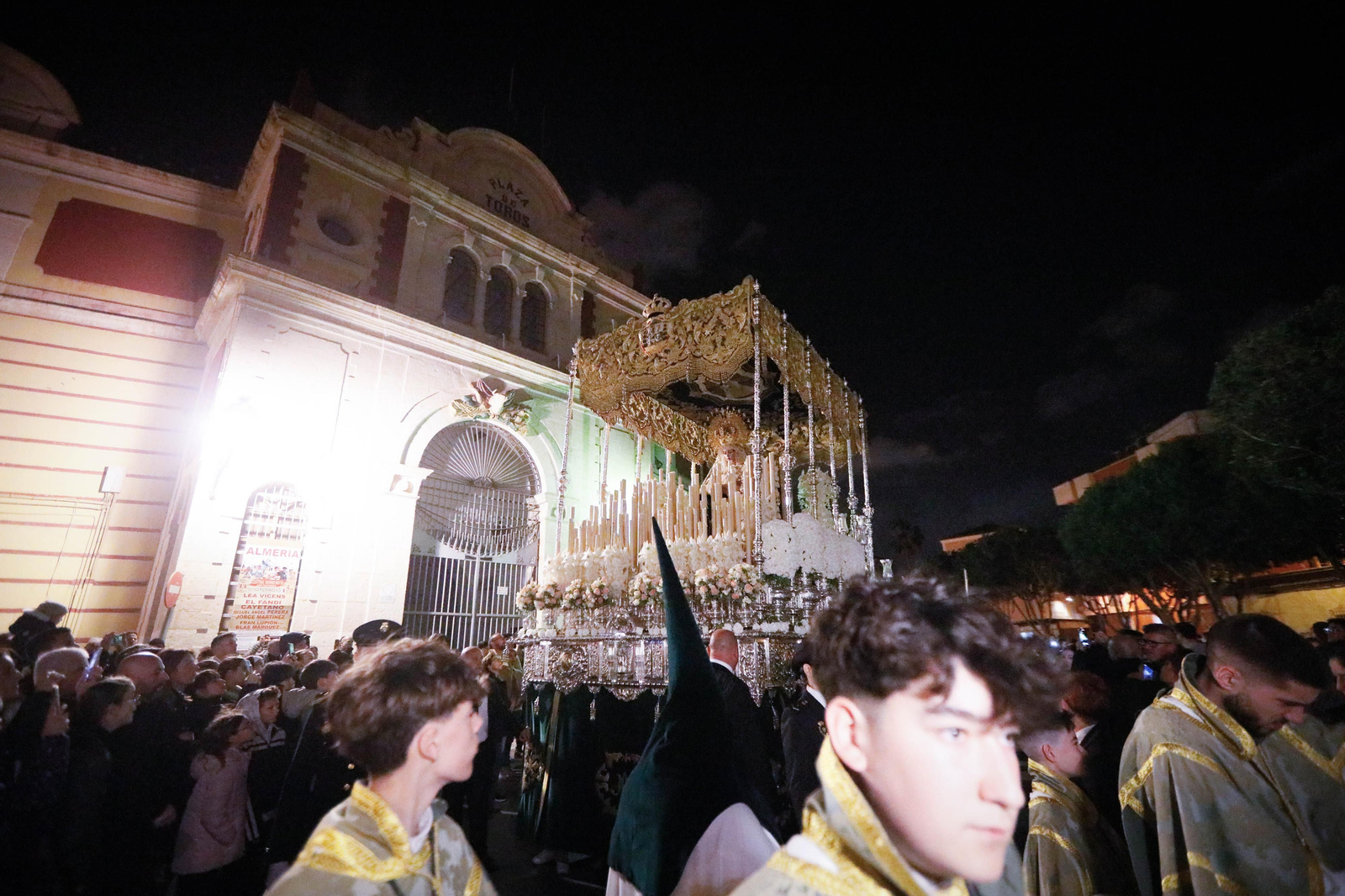 Las mejores fotos de la procesión de La Macarena en Almería