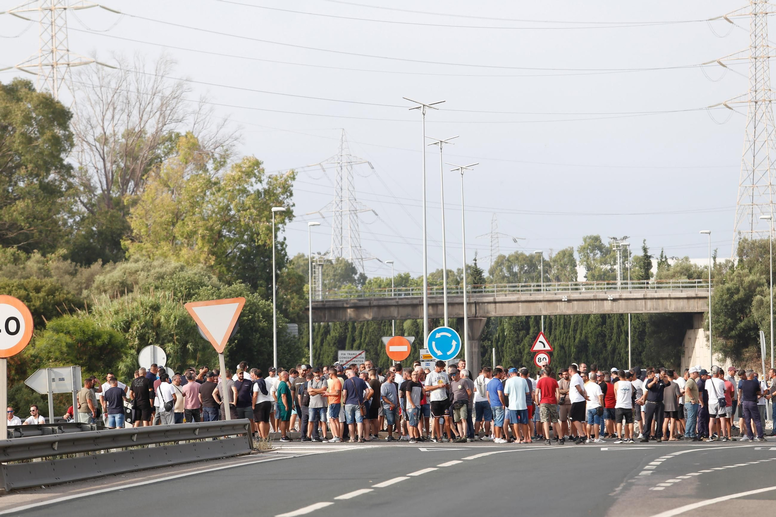 Las protestas por la huelga del metal este martes en el Campo de Gibraltar, en imágenes
