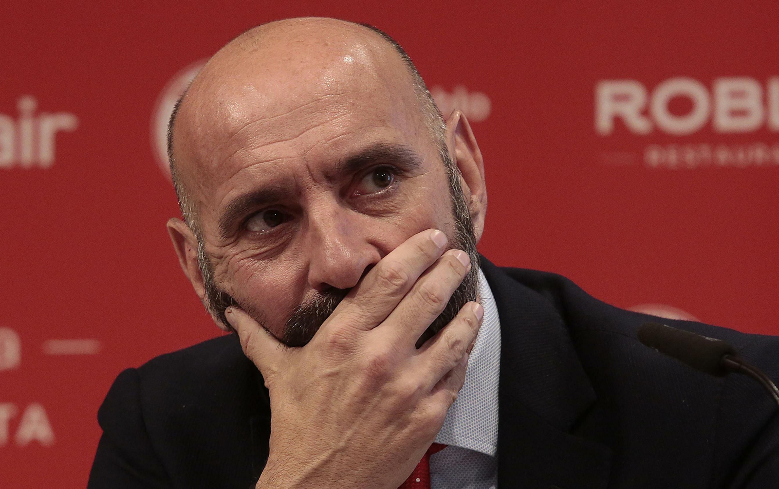 Las fotos de la presentación de Lopetegui como entrenador del Sevilla FC