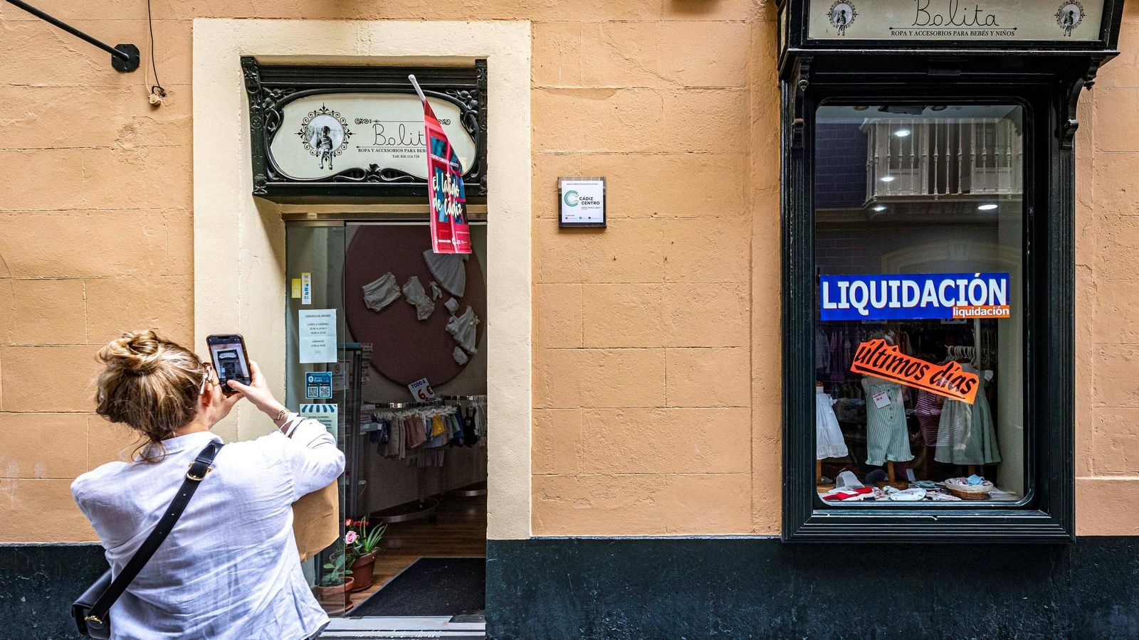 La tienda de ropa infantil Bolita cerrará el 31 de agosto después de siete años y medio abierta.