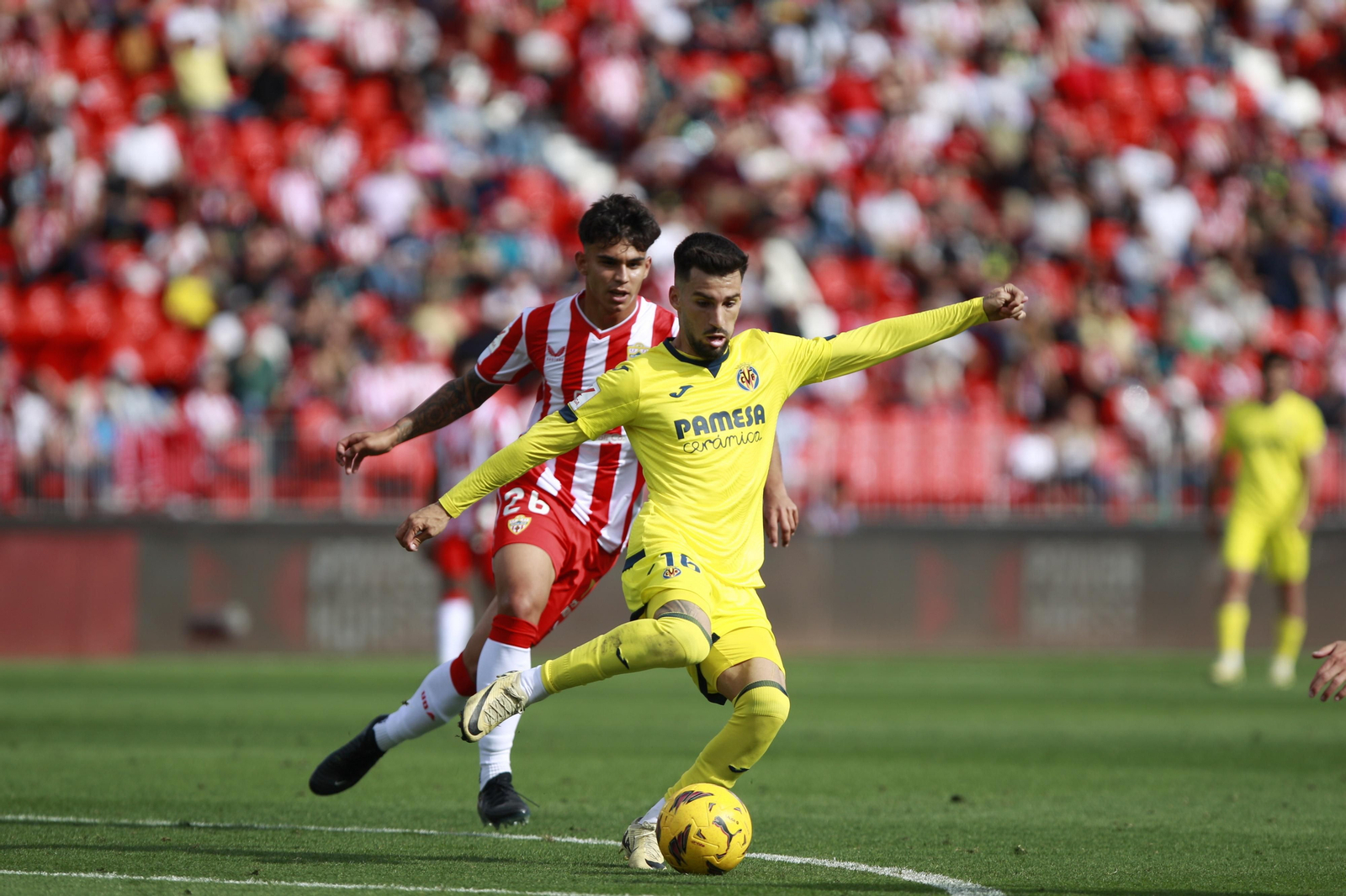 Las mejores imágenes del partido de fútbol U.D. Almería-Villarreal C.F.