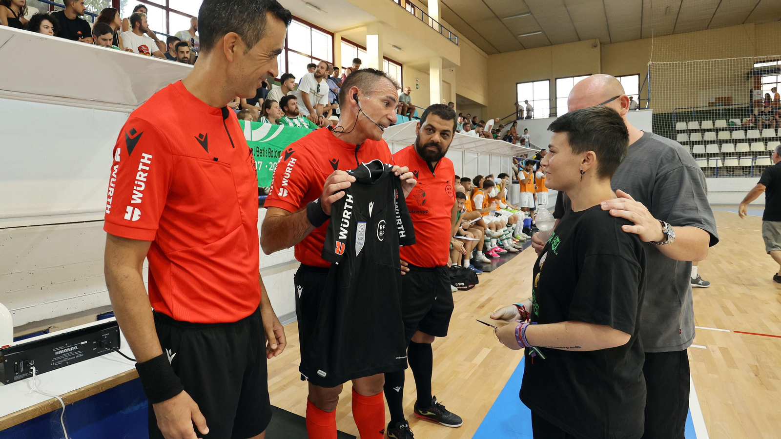 Partido a beneficio de Ainhoa Azurmendi entre Betis Futsal y Córdoba Patrimonio de la Humanidad en Jerez