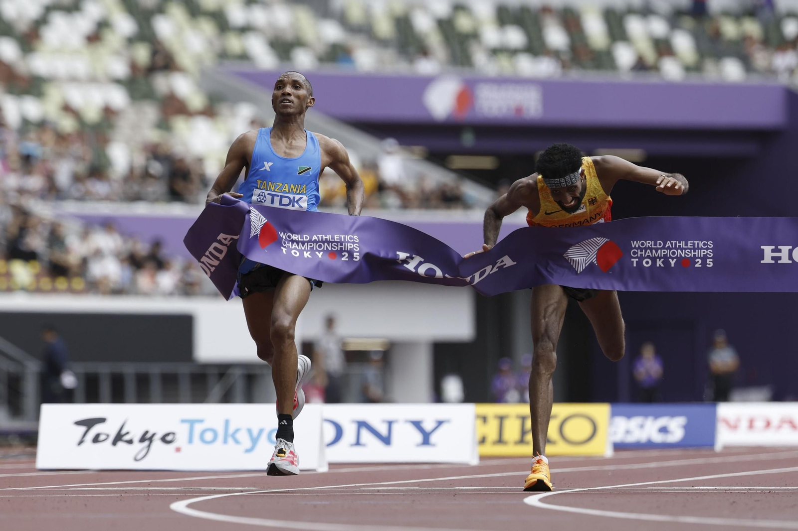 Las fotos del récord mundial de Duplantis y del resto de la jornada