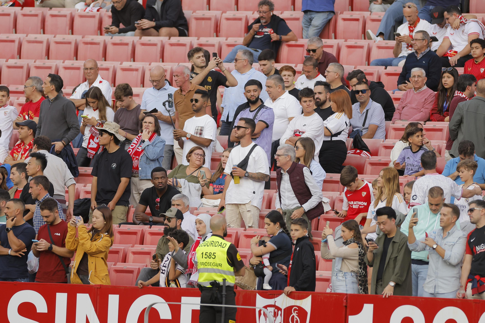 Búscate en las fotos del Sevilla-Madrid