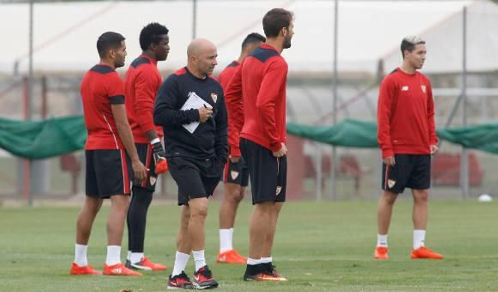 Kolo y Correa entran en lista de 18 de la que salen Kranevitter y Kiyotake